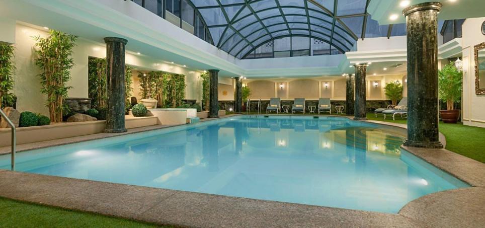 Richmonde Hotel Ortigas, Manila Pasig City Exteriör bild